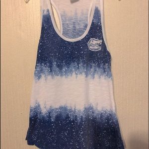 Gators Razorback, M 7/9.